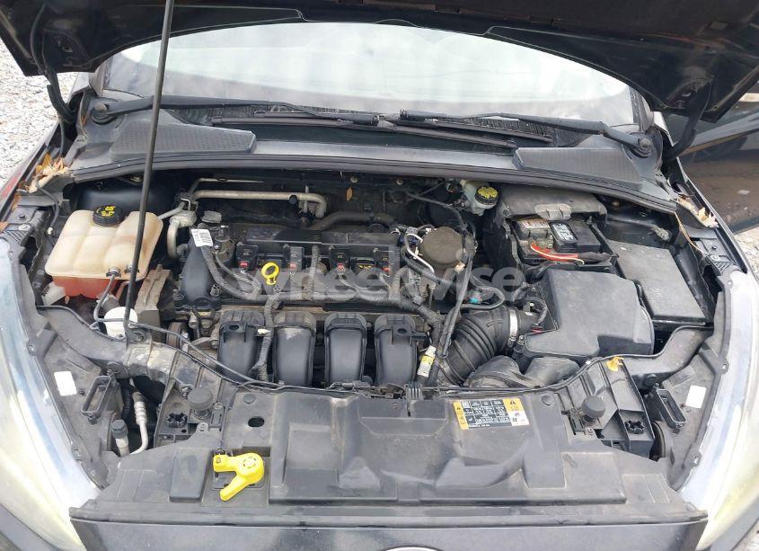 Photo 10 of 2015 Ford Focus SE (VIN 1FADP3F27FL218683)