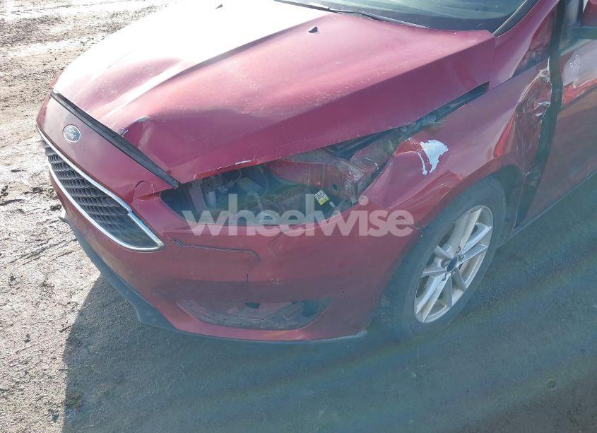 Photo 6 of 2015 Ford Focus SE (VIN 1FADP3F27FL239226)