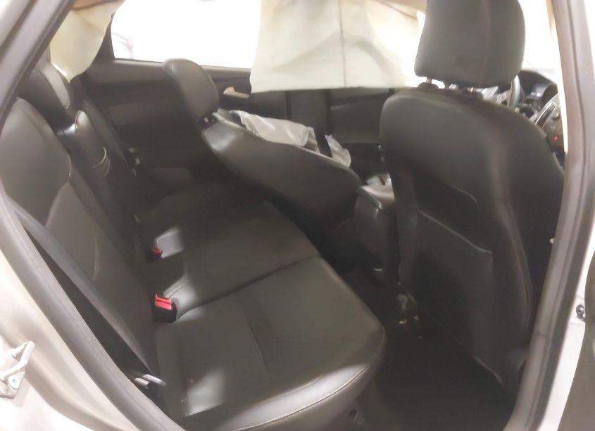 Photo 8 of 2015 Ford Focus SE (VIN 1FADP3F27FL275272)