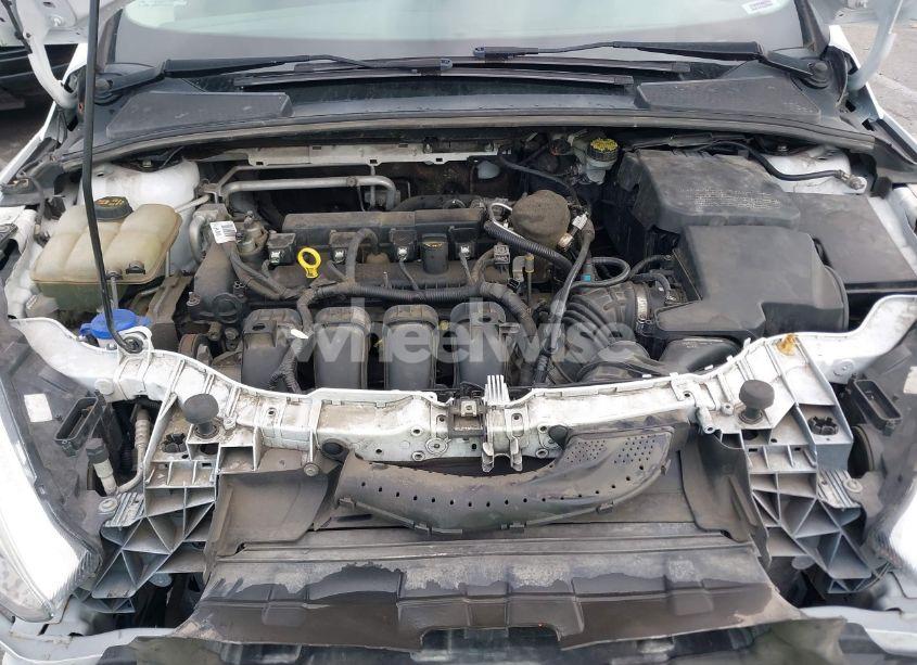 Photo 10 of 2015 Ford Focus SE (VIN 1FADP3F27FL314166)