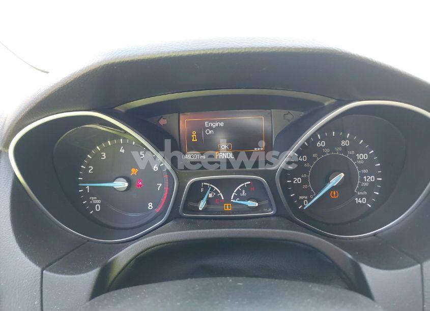 Photo 7 of 2015 Ford Focus SE (VIN 1FADP3F27FL351668)