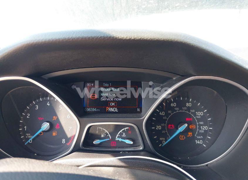 Photo 7 of 2015 Ford Focus SE (VIN 1FADP3F27FL356577)