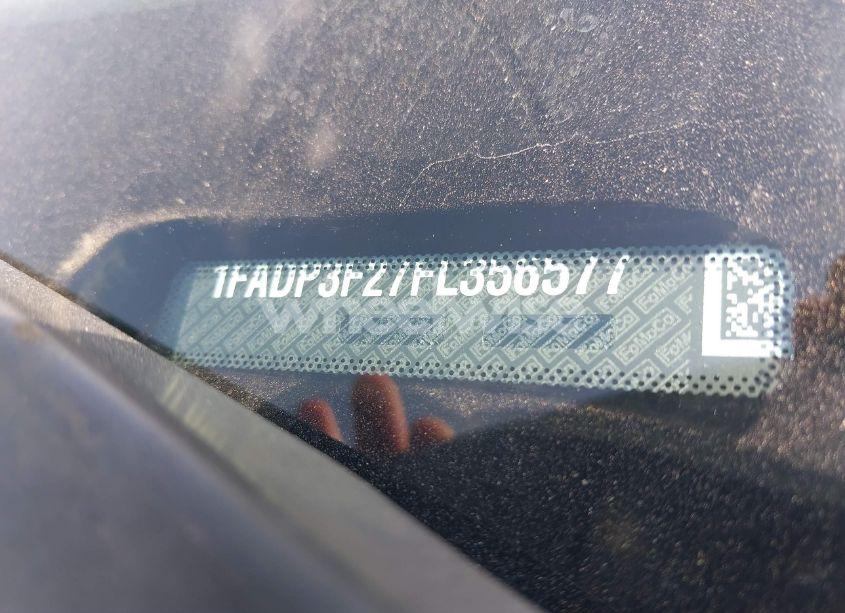 Photo 9 of 2015 Ford Focus SE (VIN 1FADP3F27FL356577)