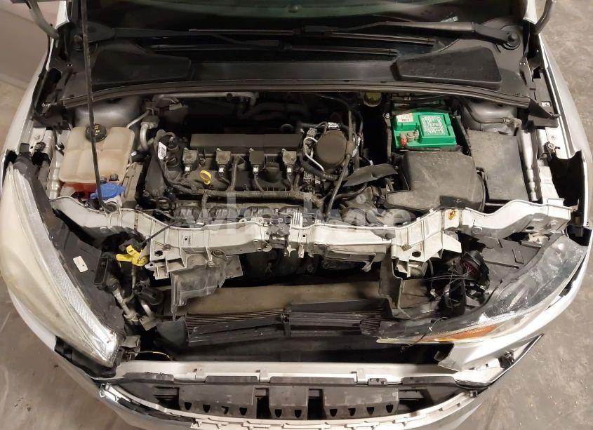 Photo 10 of 2015 Ford Focus SE (VIN 1FADP3F27FL368700)