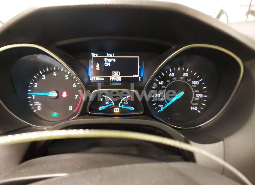 Photo 16 of 2015 Ford Focus SE (VIN 1FADP3F27FL368700)