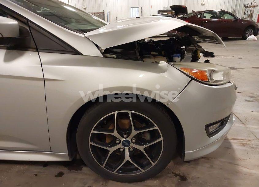 Photo 18 of 2015 Ford Focus SE (VIN 1FADP3F27FL368700)