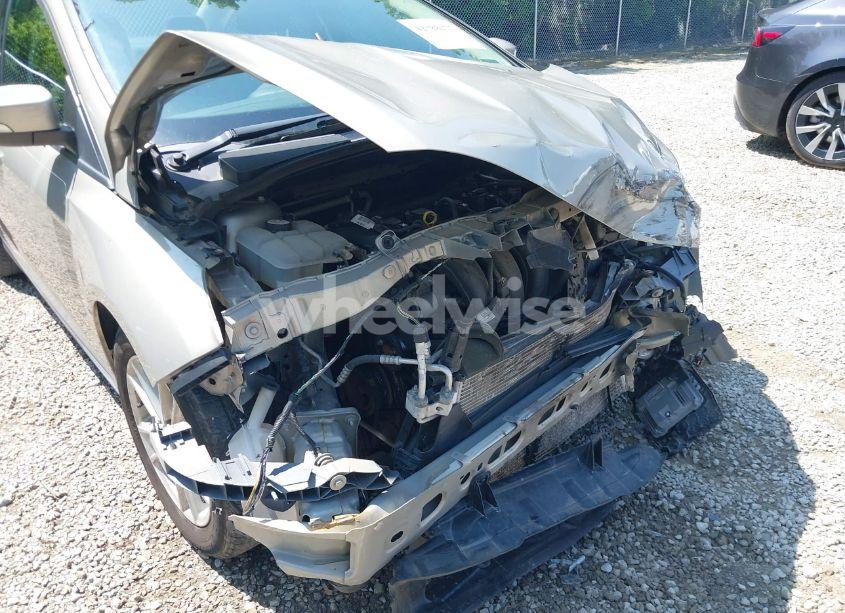 Photo 18 of 2015 Ford Focus SE (VIN 1FADP3F27FL376151)