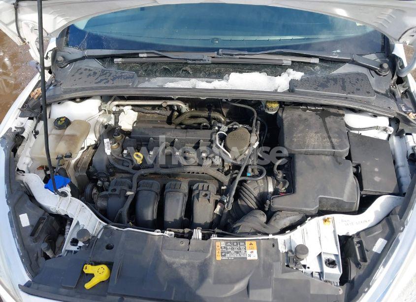 Photo 10 of 2016 Ford Focus SE (VIN 1FADP3F27GL217745)