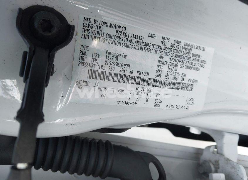 Photo 9 of 2016 Ford Focus SE (VIN 1FADP3F27GL217745)