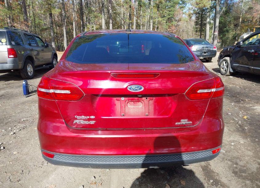 Photo 16 of 2016 Ford Focus SE (VIN 1FADP3F27GL219298)