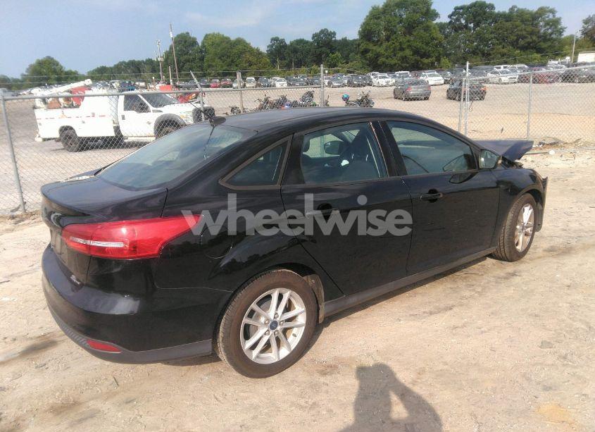 Photo 4 of 2016 Ford Focus SE (VIN 1FADP3F27GL222153)