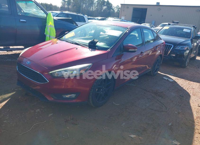 Photo 2 of 2016 Ford Focus SE (VIN 1FADP3F27GL224064)
