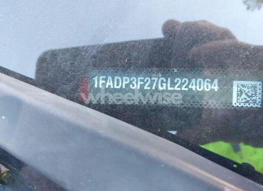 Photo 9 of 2016 Ford Focus SE (VIN 1FADP3F27GL224064)