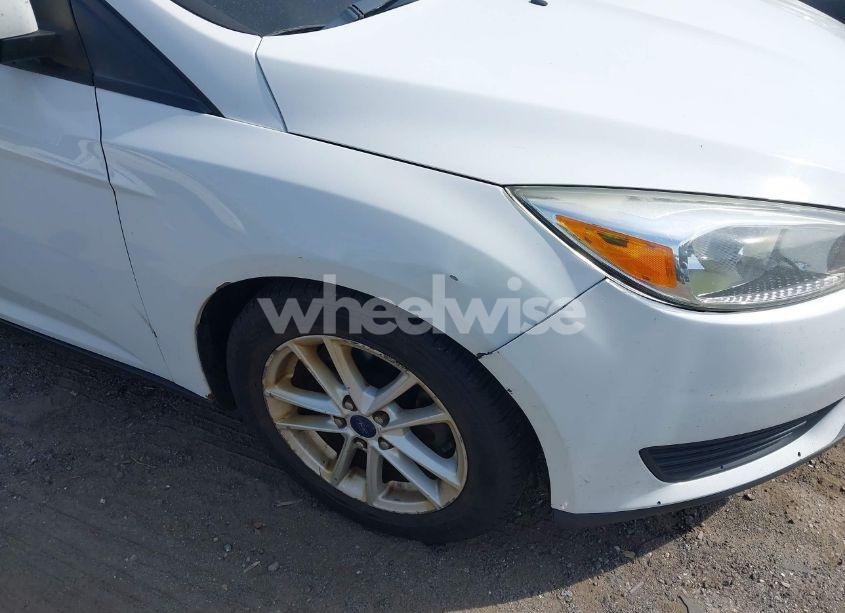 Photo 6 of 2016 Ford Focus SE (VIN 1FADP3F27GL248431)