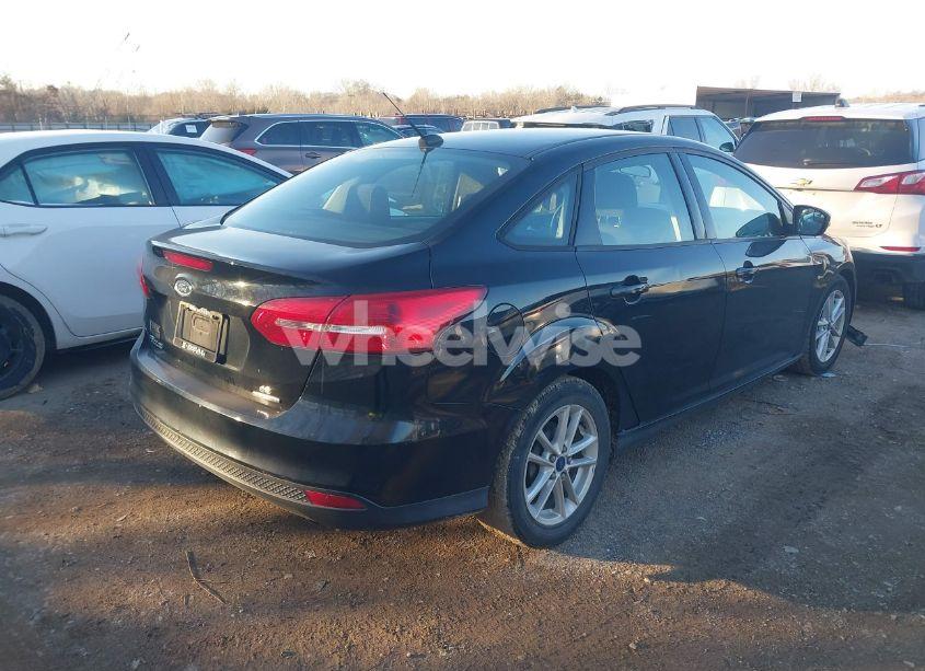 Photo 4 of 2016 Ford Focus SE (VIN 1FADP3F27GL251037)