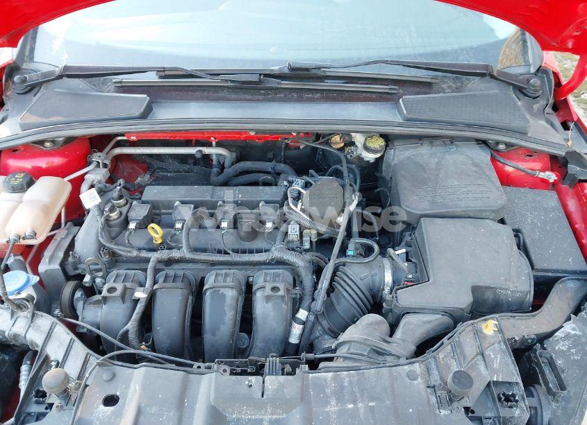 Photo 10 of 2016 Ford Focus SE (VIN 1FADP3F27GL271322)