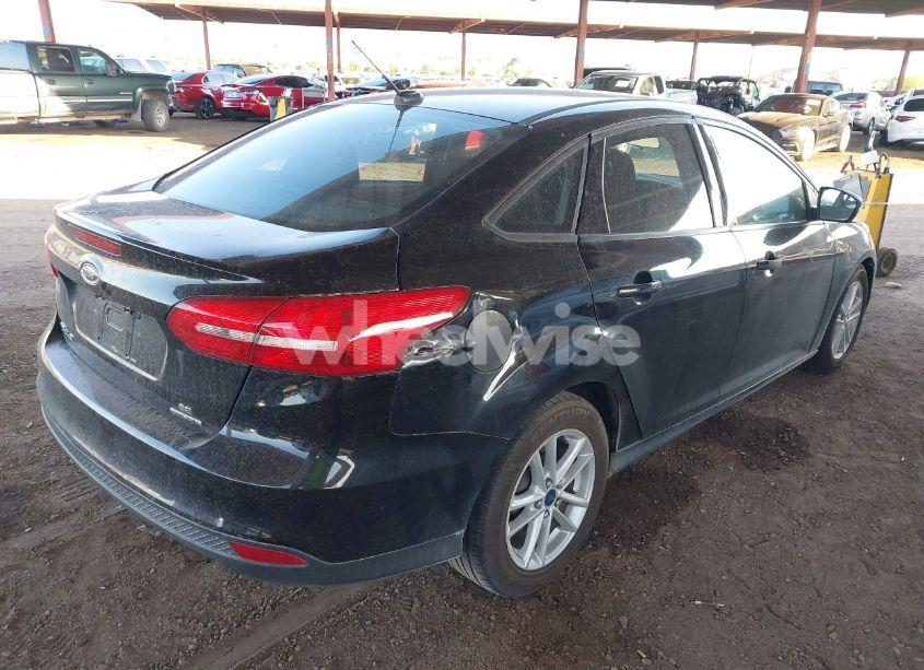 Photo 4 of 2016 Ford Focus SE (VIN 1FADP3F27GL272020)
