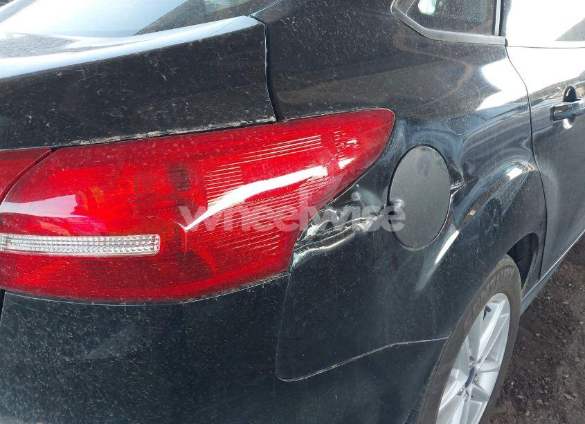 Photo 6 of 2016 Ford Focus SE (VIN 1FADP3F27GL272020)