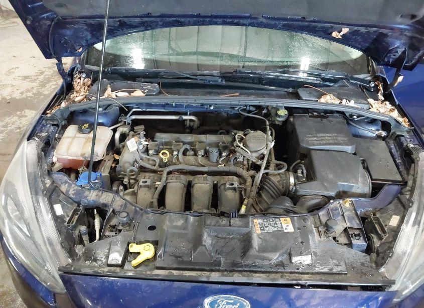 Photo 10 of 2016 Ford Focus SE (VIN 1FADP3F27GL275662)