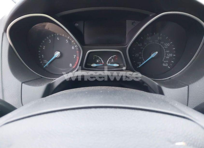 Photo 7 of 2016 Ford Focus SE (VIN 1FADP3F27GL288217)