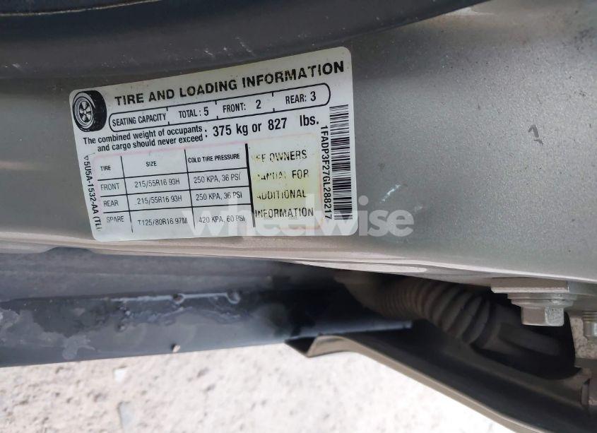 Photo 9 of 2016 Ford Focus SE (VIN 1FADP3F27GL288217)