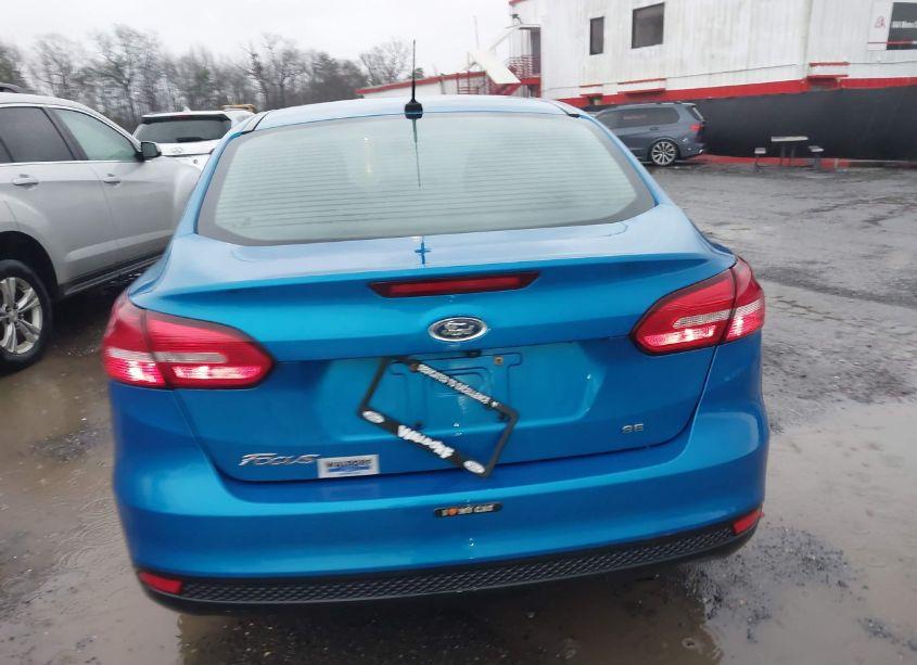 Photo 16 of 2016 Ford Focus SE (VIN 1FADP3F27GL292770)