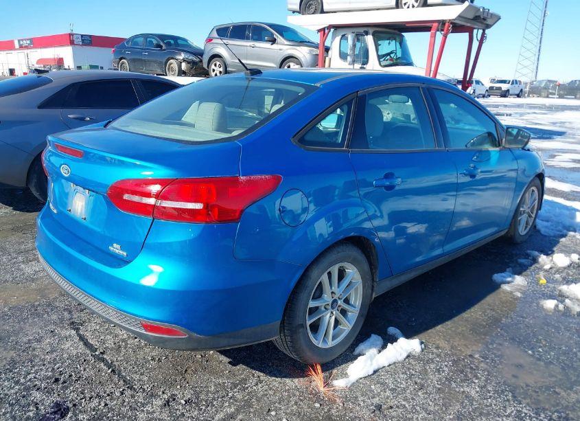 Photo 4 of 2016 Ford Focus SE (VIN 1FADP3F27GL297273)