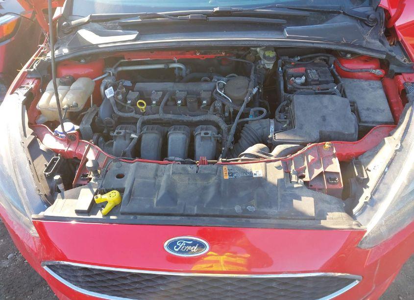 Photo 10 of 2016 Ford Focus SE (VIN 1FADP3F27GL302729)