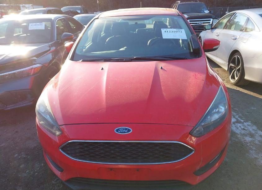 Photo 6 of 2016 Ford Focus SE (VIN 1FADP3F27GL302729)