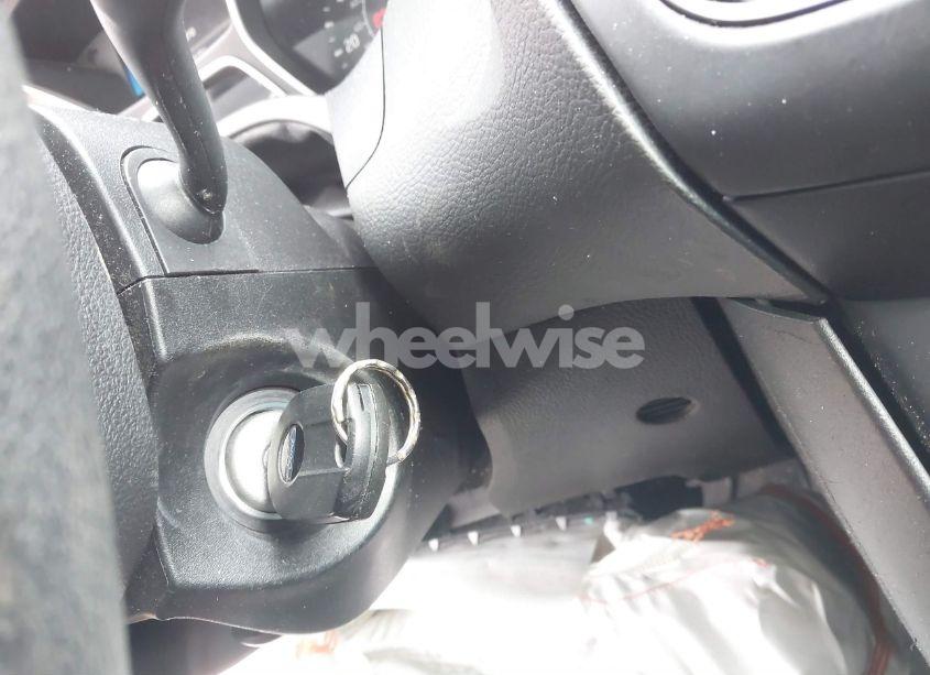 Photo 11 of 2016 Ford Focus SE (VIN 1FADP3F27GL347458)