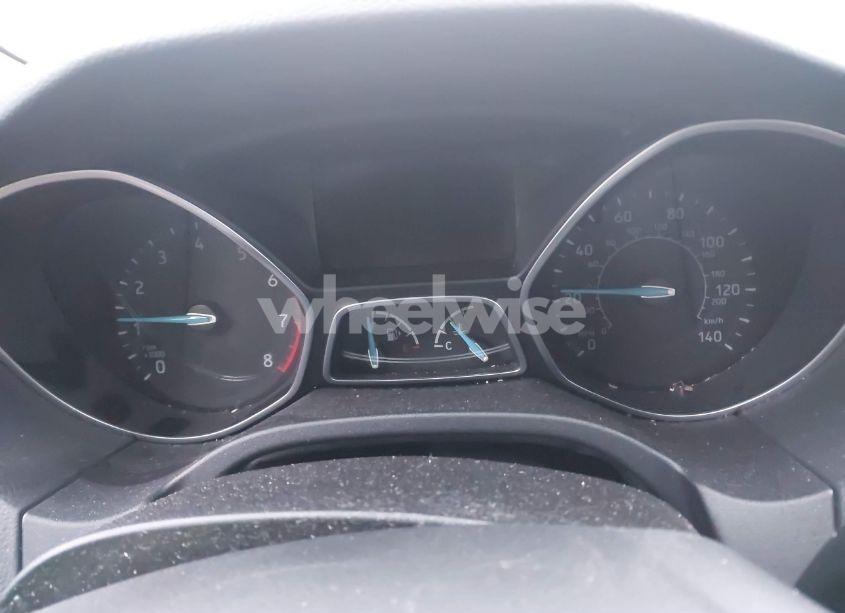 Photo 7 of 2016 Ford Focus SE (VIN 1FADP3F27GL358458)