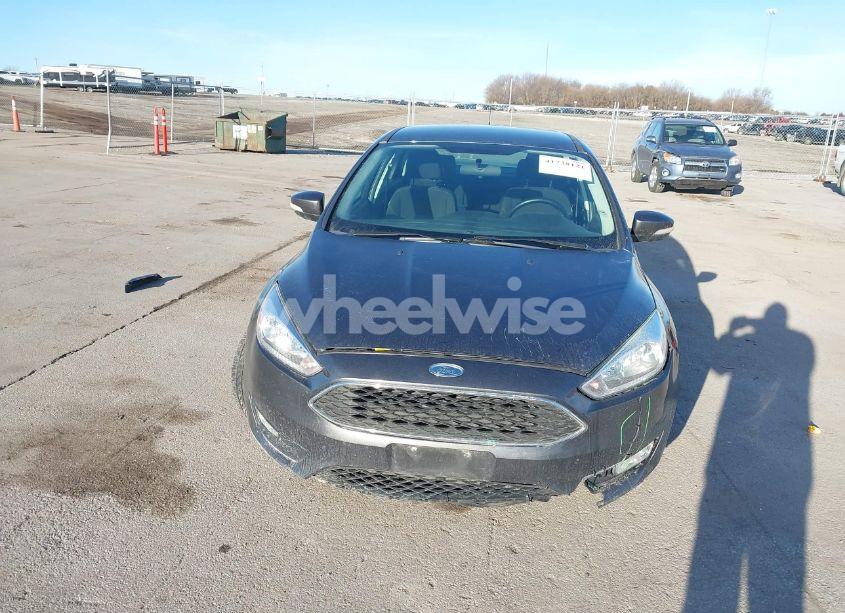 Photo 6 of 2016 Ford Focus SE (VIN 1FADP3F27GL374188)