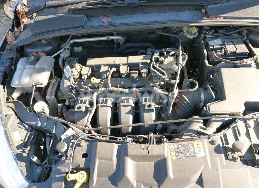 Photo 10 of 2016 Ford Focus SE (VIN 1FADP3F27GL385112)