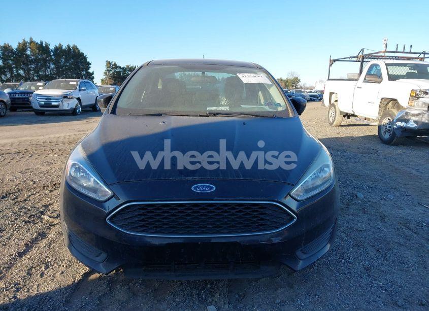 Photo 6 of 2016 Ford Focus SE (VIN 1FADP3F27GL385112)