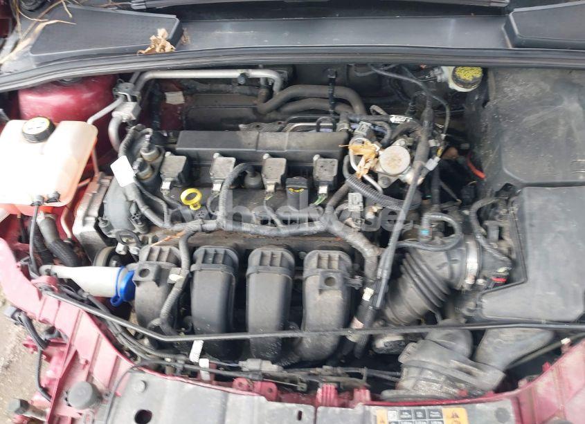 Photo 10 of 2016 Ford Focus SE (VIN 1FADP3F27GL404175)