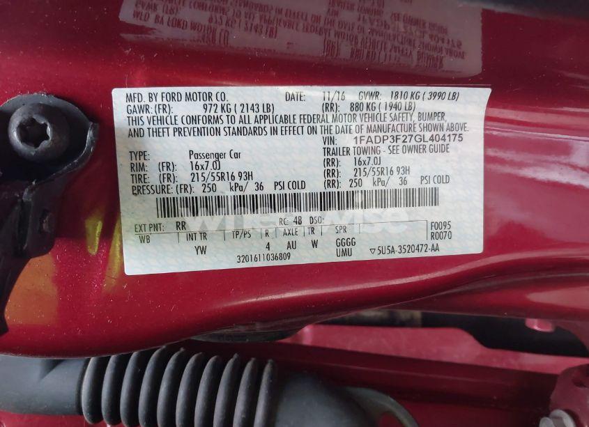 Photo 9 of 2016 Ford Focus SE (VIN 1FADP3F27GL404175)