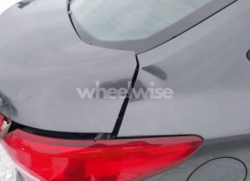 Photo 13 of 2017 Ford Focus SE (VIN 1FADP3F27HL229332)