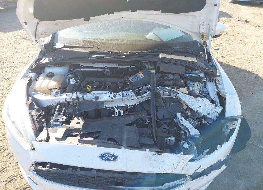 Photo 10 of 2017 Ford Focus SE (VIN 1FADP3F27HL315515)