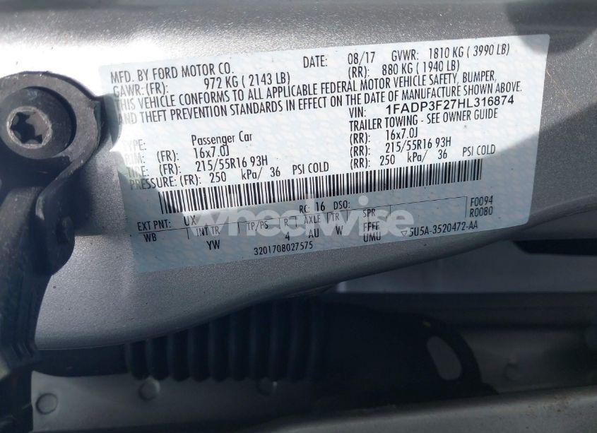 Photo 9 of 2017 Ford Focus SE (VIN 1FADP3F27HL316874)