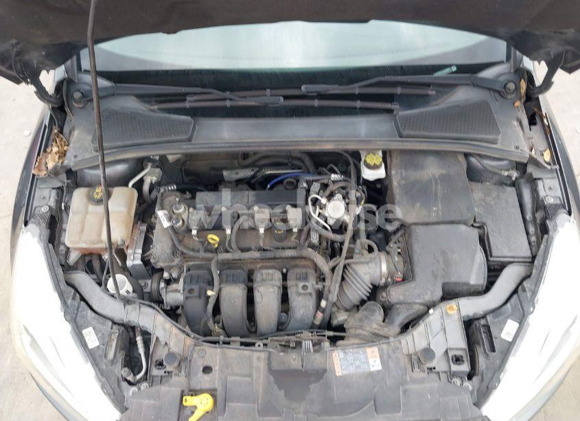 Photo 10 of 2018 Ford Focus SE (VIN 1FADP3F27JL259551)