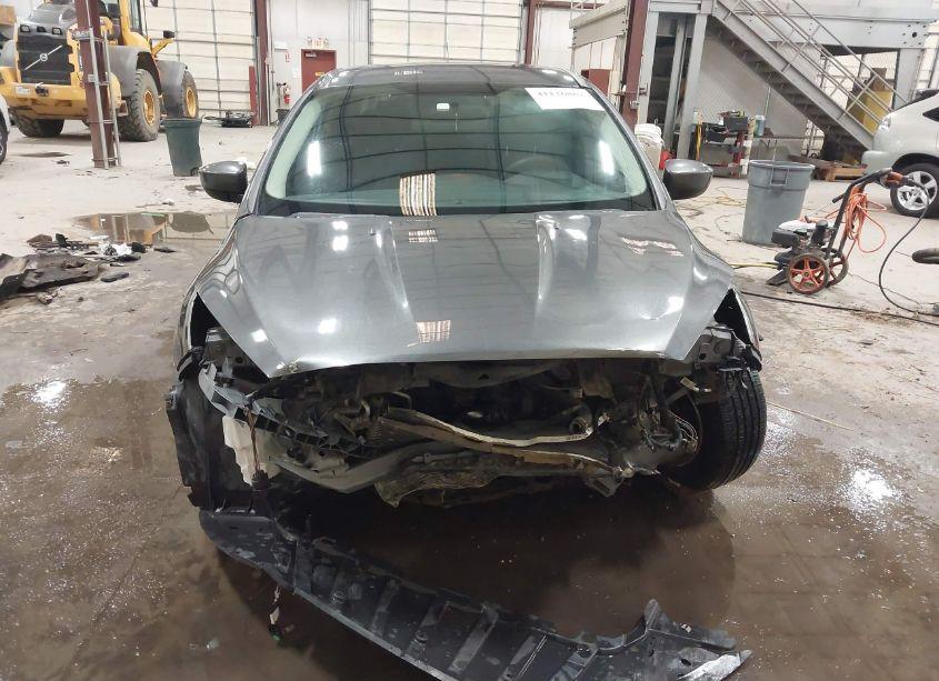 Photo 11 of 2018 Ford Focus SE (VIN 1FADP3F27JL294817)