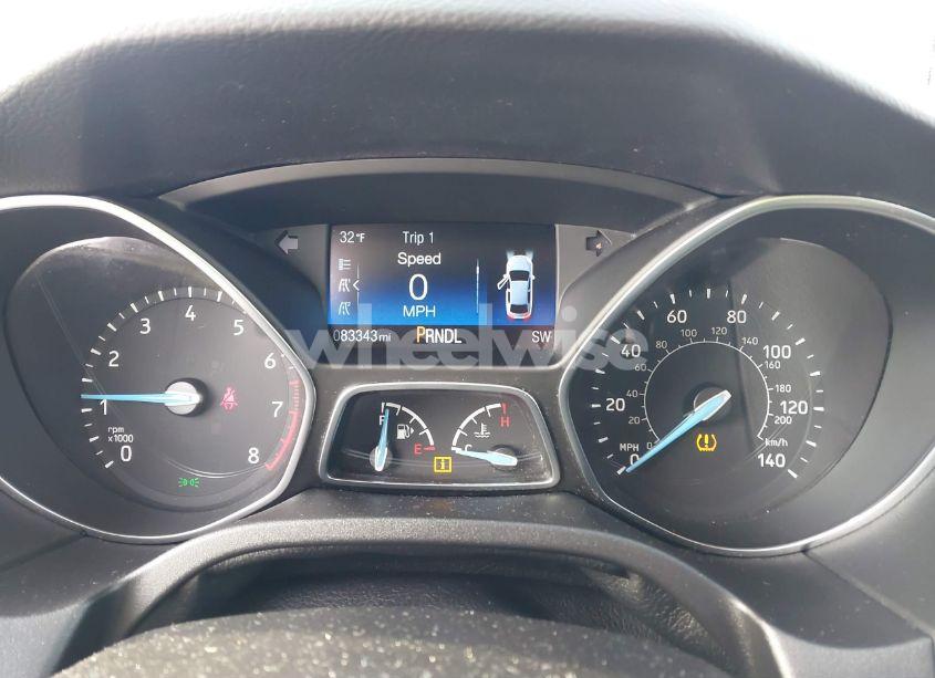 Photo 7 of 2018 Ford Focus SE (VIN 1FADP3F27JL301118)