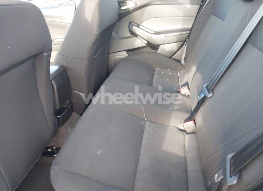 Photo 8 of 2018 Ford Focus SE (VIN 1FADP3F27JL301118)