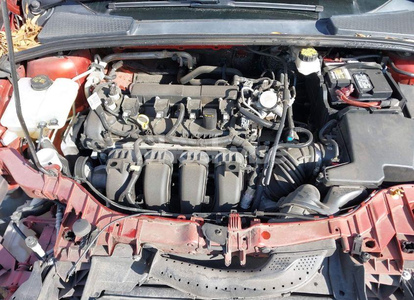 Photo 10 of 2018 Ford Focus SE (VIN 1FADP3F27JL324544)