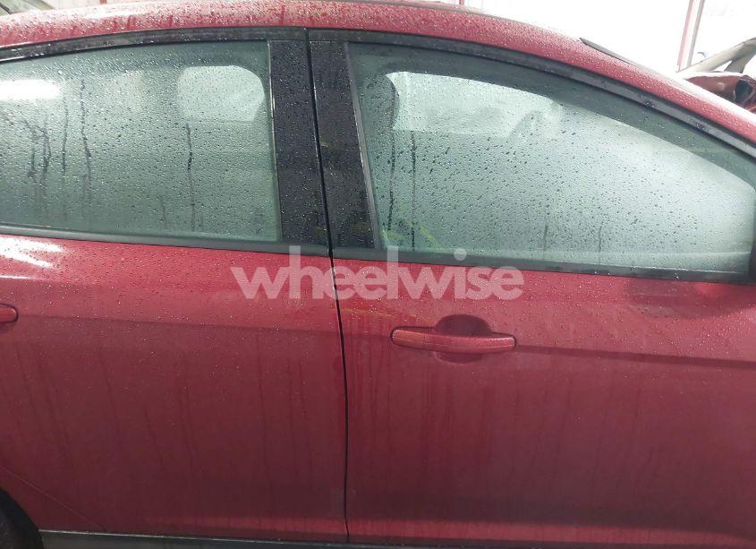 Photo 14 of 2013 Ford Focus SE (VIN 1FADP3F28DL142730)