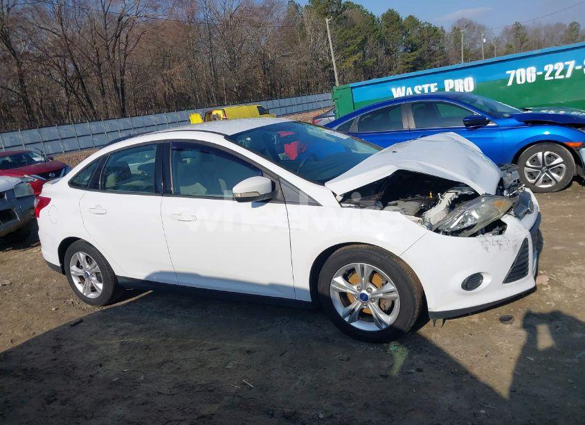 Photo 13 of 2013 Ford Focus SE (VIN 1FADP3F28DL180894)