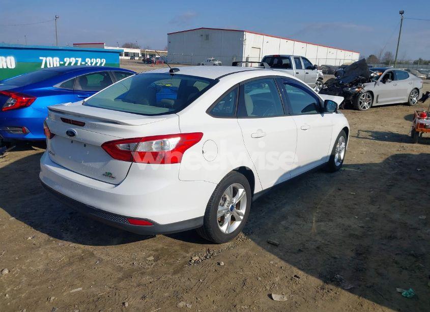 Photo 4 of 2013 Ford Focus SE (VIN 1FADP3F28DL180894)