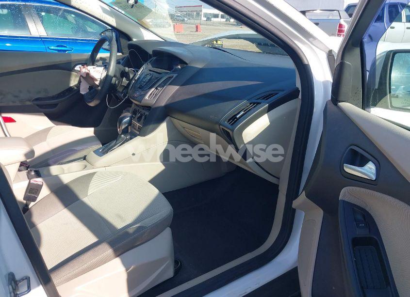 Photo 5 of 2013 Ford Focus SE (VIN 1FADP3F28DL180894)