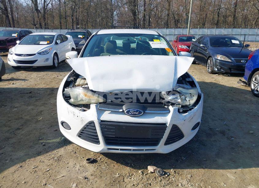 Photo 6 of 2013 Ford Focus SE (VIN 1FADP3F28DL180894)