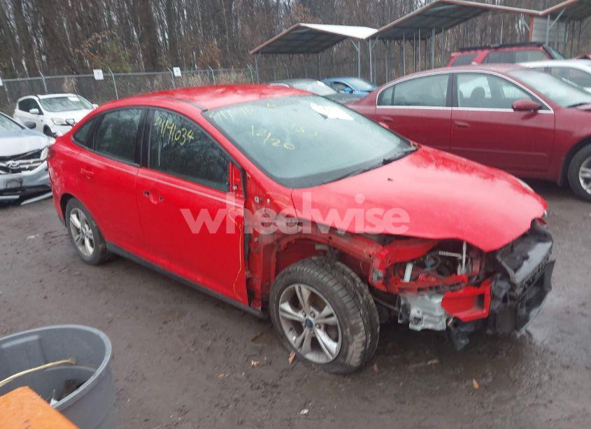 2013 Ford Focus SE (VIN 1FADP3F28DL194309) main photo